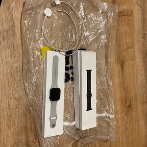 Brand new s5 Apple Watch only been used once or twice